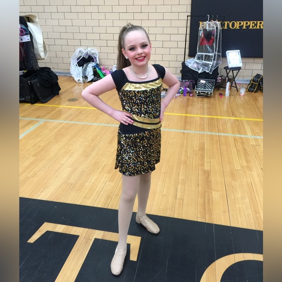Black and Gold LC dance costume - Picture 4 of 5